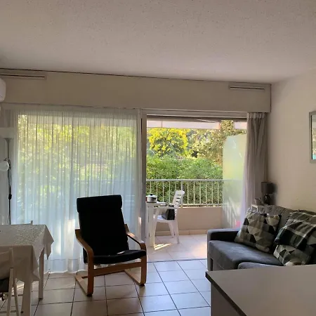 Apartment Studio Saint-raphael, 1 Piece, 3 Personnes - Fr-1-466a-29